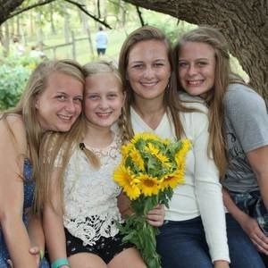 Meet your Posher, Melanie